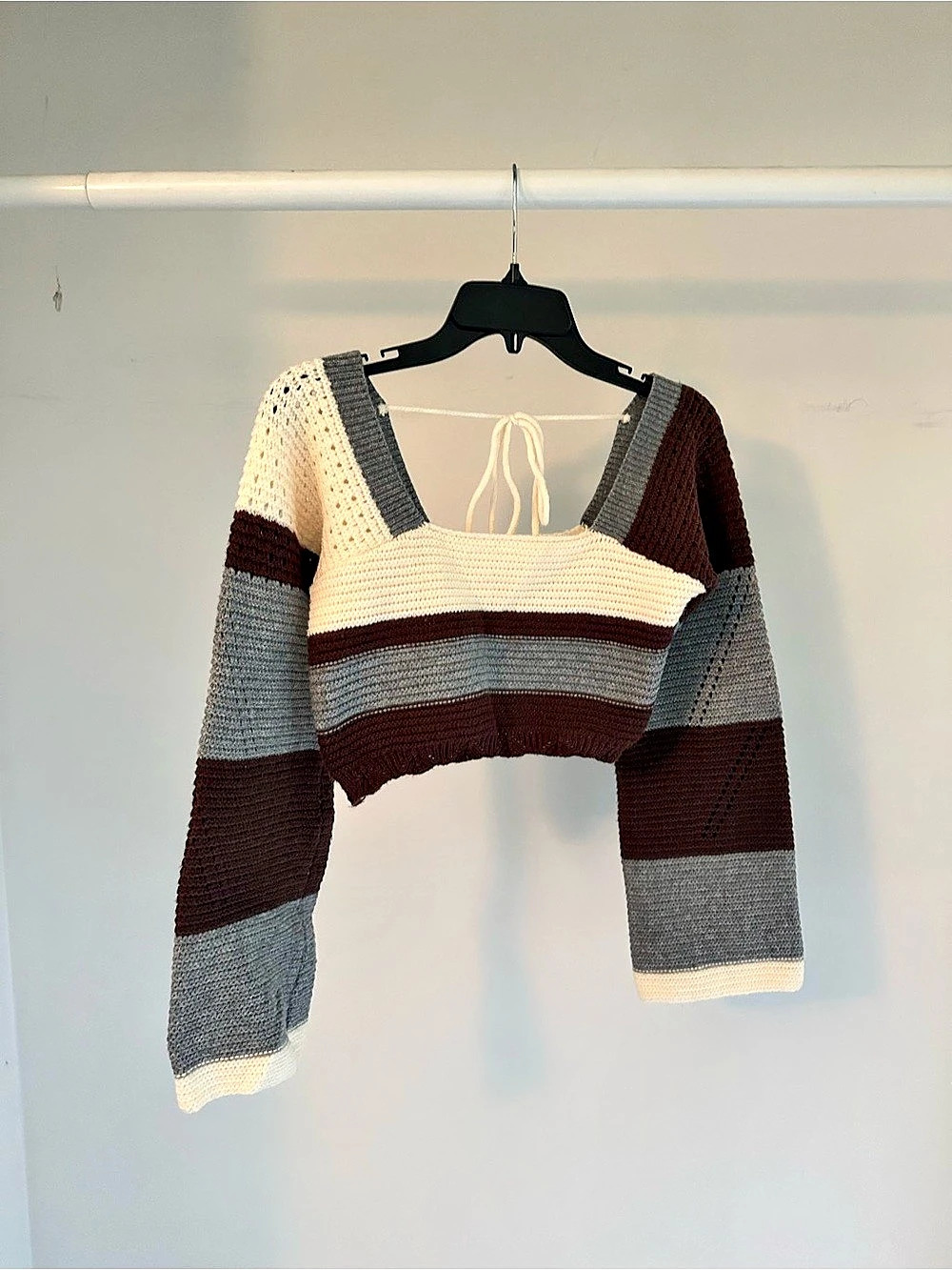 SHEIN Color Block Cropped Sweater Size Medium Like New